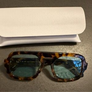 Tortoise Shell Sunglasses with Case